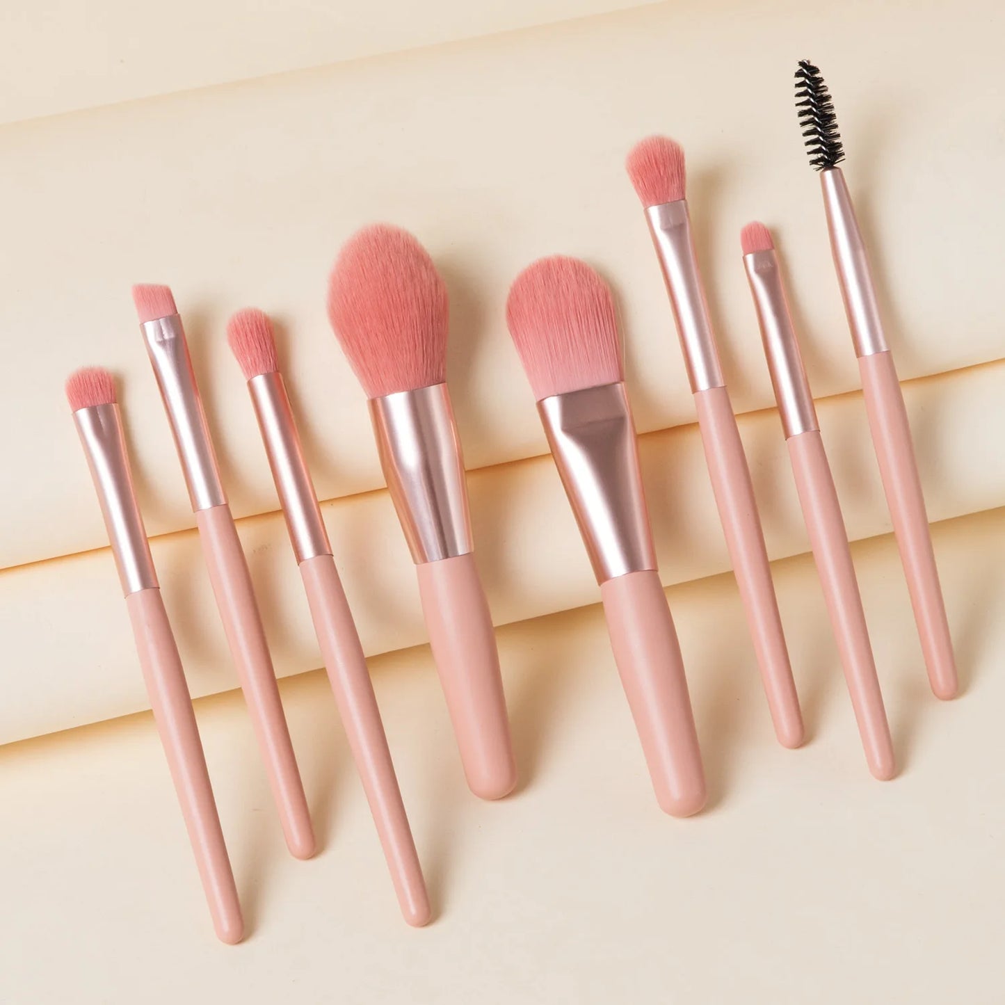 8PCS Makeup Brush Set - Includes Concealer, Blush, Powder, Eyeshadow, Highlighter, and Foundation Brushes