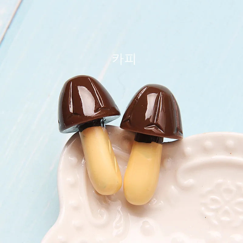 10pcs Simulation Mushroom Chocolate Snack Resin Charms